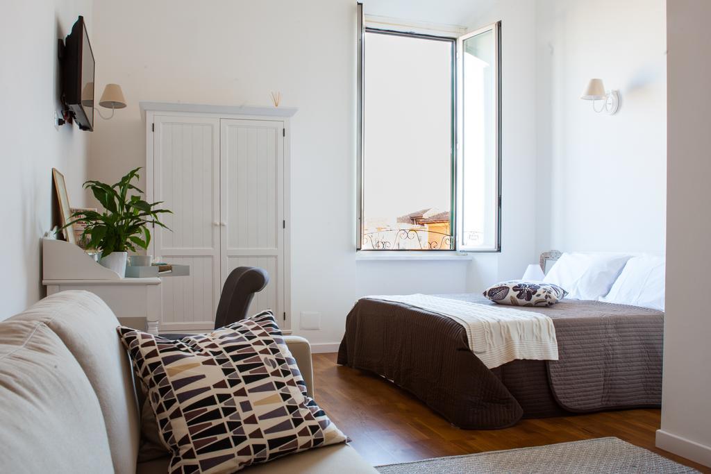 Urban Pine Rooms Řím Exteriér fotografie